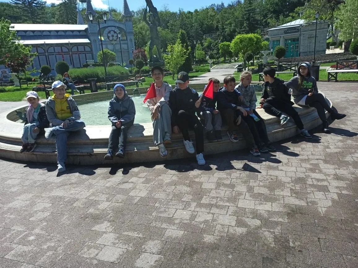 День второй в лагере: прогулки, знания и аппетит!.